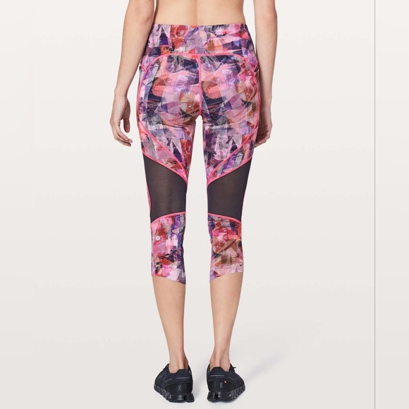 Lululemon On Pace Crop Tight 21" Sun Dazed Multi Pink Size 4 - Picture 1 of 16